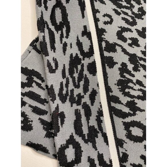 Fever Sweater Top Women's‎ SMALL Gray Black Leopard Cutout Long-Sleeve Soft NEW - Picture 10 of 12